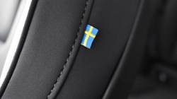 2025 (75) VOLVO XC60 2.0 B5P Plus Dark 5dr AWD Geartronic 5185278