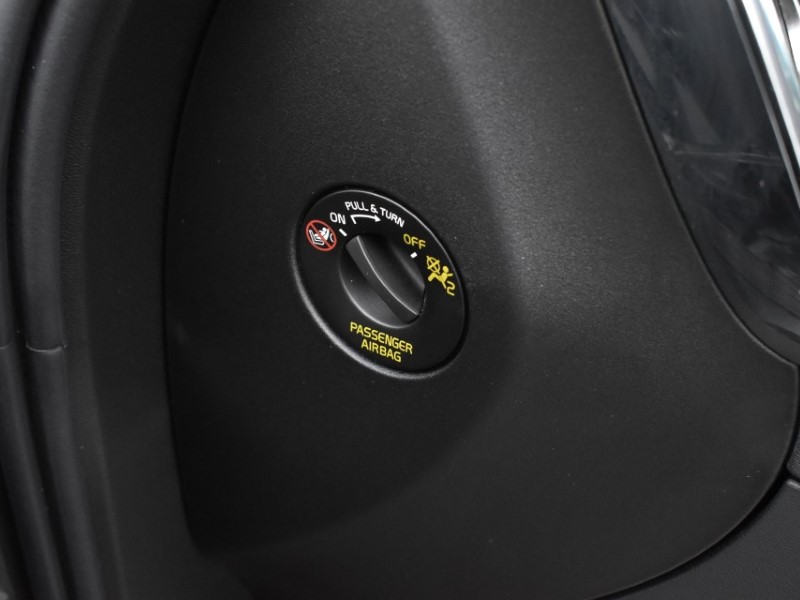 2025 (75) VOLVO XC60 2.0 B5P Plus Dark 5dr AWD Geartronic 5185277