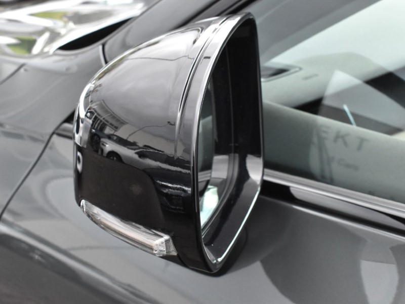 2025 (75) VOLVO XC60 2.0 B5P Plus Dark 5dr AWD Geartronic 5185284