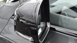 2025 (75) VOLVO XC60 2.0 B5P Plus Dark 5dr AWD Geartronic 5185284