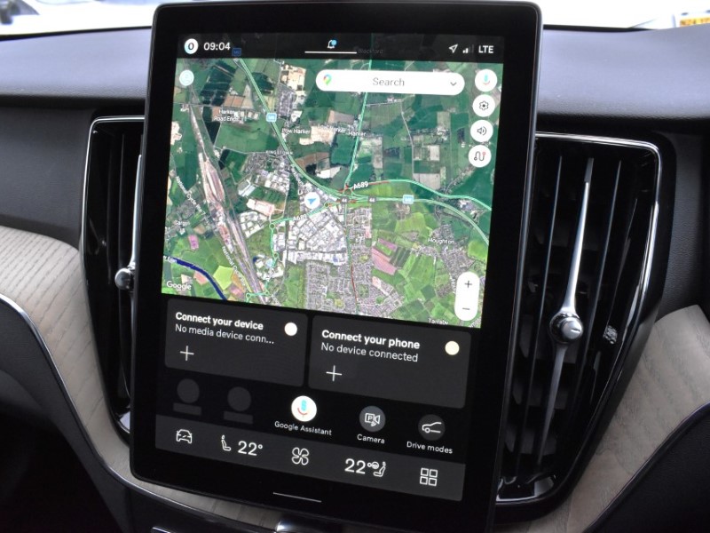 2025 (75) VOLVO XC60 2.0 B5P Plus Dark 5dr AWD Geartronic 5185250