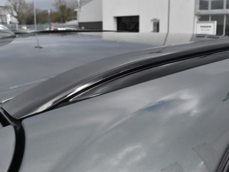 2025 (75) VOLVO XC60 2.0 B5P Plus Dark 5dr AWD Geartronic 5185290