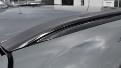 2025 (75) VOLVO XC60 2.0 B5P Plus Dark 5dr AWD Geartronic 5185290