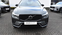 2025 (75) VOLVO XC60 2.0 B5P Plus Dark 5dr AWD Geartronic 5185246