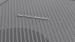 2025 (75) VOLVO XC60 2.0 B5P Plus Dark 5dr AWD Geartronic 5185259