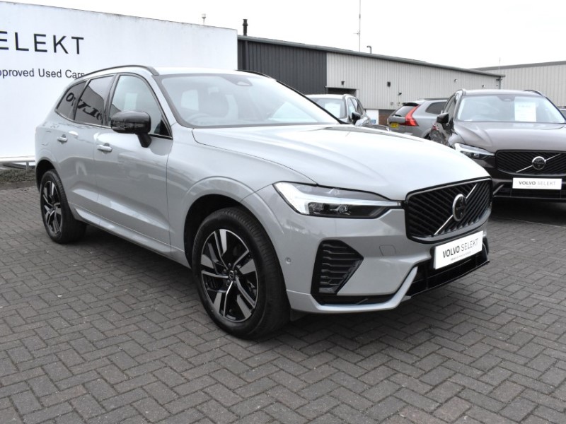 2025 (75) VOLVO XC60 2.0 B5P Plus Dark 5dr AWD Geartronic