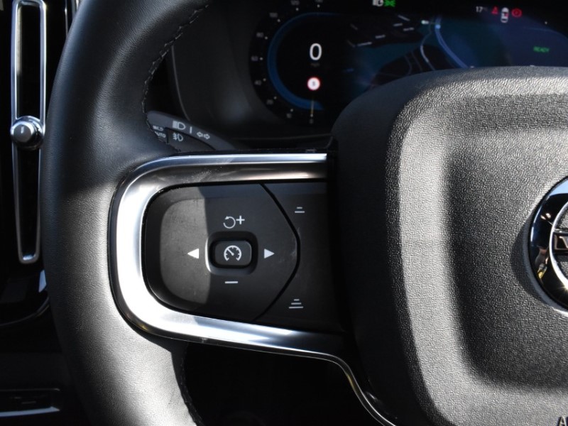 2023 (23) VOLVO XC40 170kW Recharge Ultimate 69kWh 5dr Auto 5139118