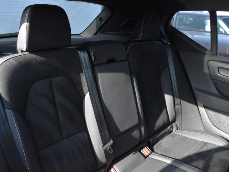 2023 (23) VOLVO XC40 170kW Recharge Ultimate 69kWh 5dr Auto 5139139