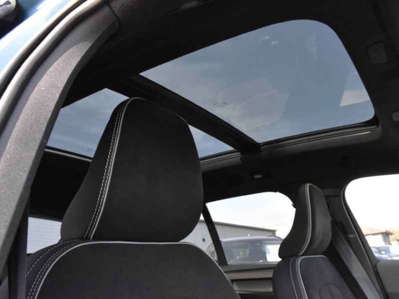 2023 (23) VOLVO XC40 170kW Recharge Ultimate 69kWh 5dr Auto 5139137