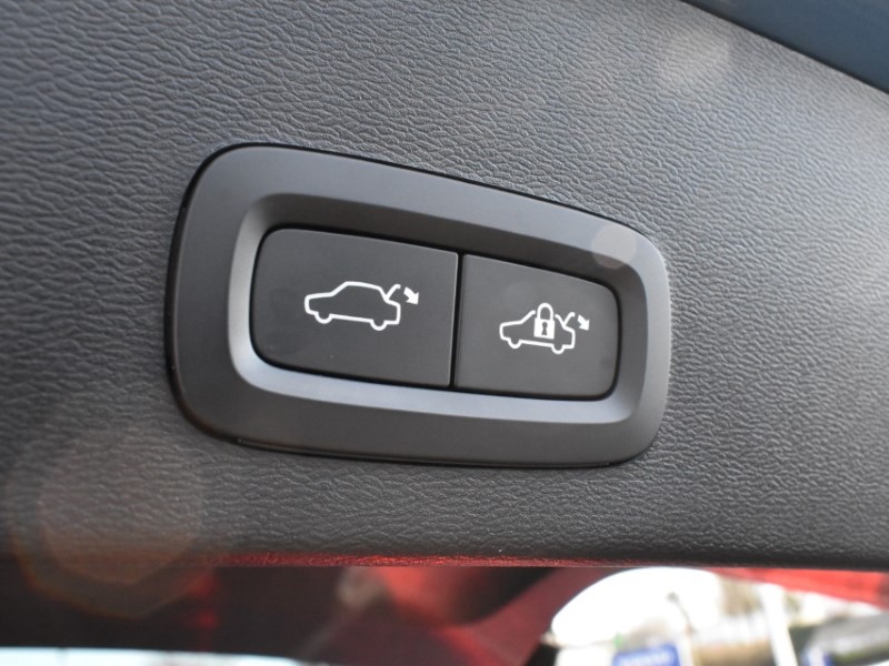 2023 (23) VOLVO XC40 170kW Recharge Ultimate 69kWh 5dr Auto 5139151