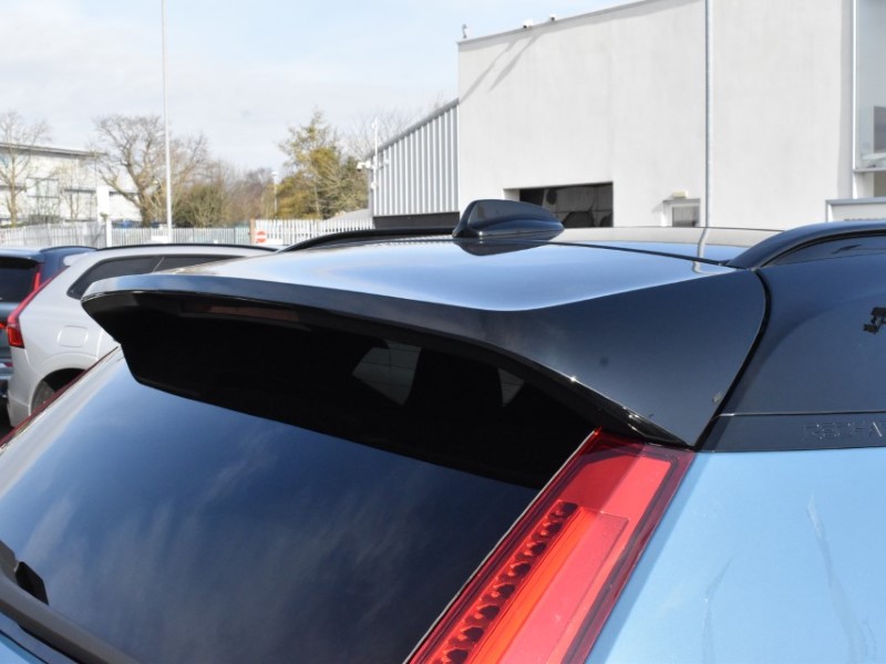 2023 (23) VOLVO XC40 170kW Recharge Ultimate 69kWh 5dr Auto 5139238