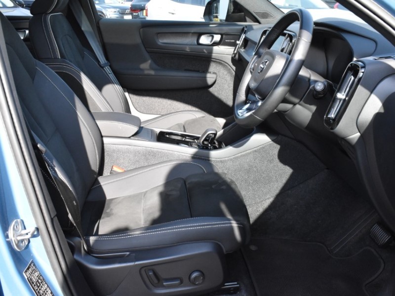 2023 (23) VOLVO XC40 170kW Recharge Ultimate 69kWh 5dr Auto 5139136