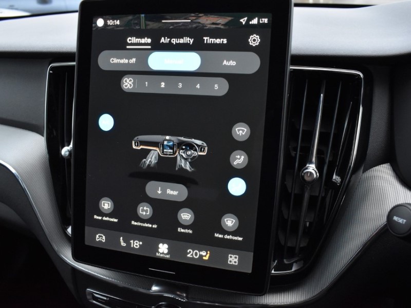 2025 (75) VOLVO XC60 2.0 B5P Plus Black Edition 5dr AWD Geartronic 5152179