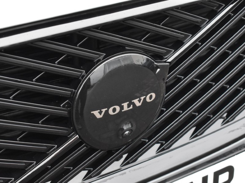 2025 (75) VOLVO XC60 2.0 B5P Plus Black Edition 5dr AWD Geartronic 5152228