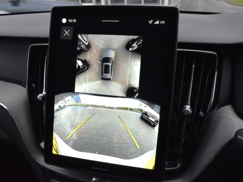 2025 (75) VOLVO XC60 2.0 B5P Plus Black Edition 5dr AWD Geartronic 5152180