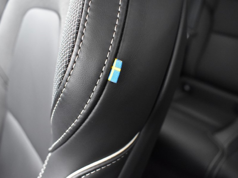 2025 (75) VOLVO XC60 2.0 B5P Plus Black Edition 5dr AWD Geartronic 5152210