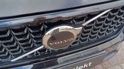 2026 (26) VOLVO XC40 2.0 B3P Plus Dark 5dr Auto 5789785
