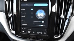 2025 (74) VOLVO XC60 2.0 B5P Ultra Dark 5dr AWD Geartronic 5224243