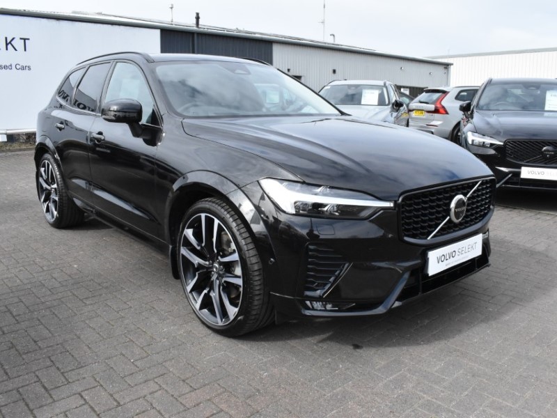2025 (74) VOLVO XC60 2.0 B5P Ultra Dark 5dr AWD Geartronic