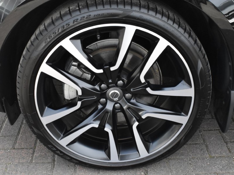 2025 (74) VOLVO XC60 2.0 B5P Ultra Dark 5dr AWD Geartronic 5224271