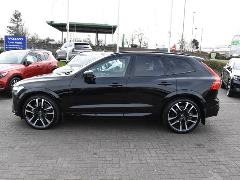 2025 (74) VOLVO XC60 2.0 B5P Ultra Dark 5dr AWD Geartronic 5224230