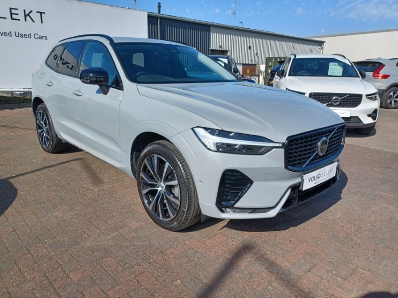 2025 (74) VOLVO XC60 2.0 B5P Plus Dark 5dr AWD Geartronic