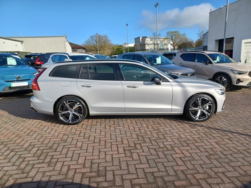 2025 (25) VOLVO V60 2.0 T6 [350] PHEV Plus Dark 5dr AWD Auto 5275336