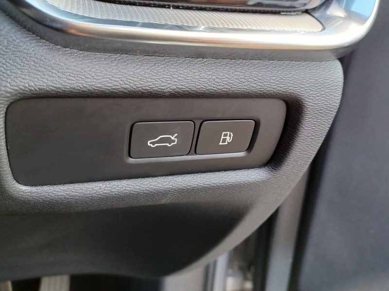 2025 (25) VOLVO V60 2.0 T6 [350] PHEV Plus Dark 5dr AWD Auto 5275349