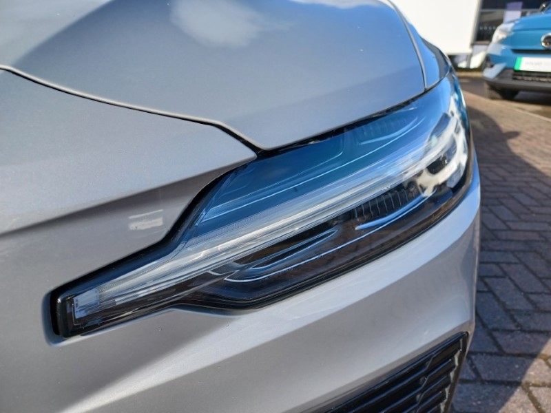 2025 (25) VOLVO V60 2.0 T6 [350] PHEV Plus Dark 5dr AWD Auto 5275385