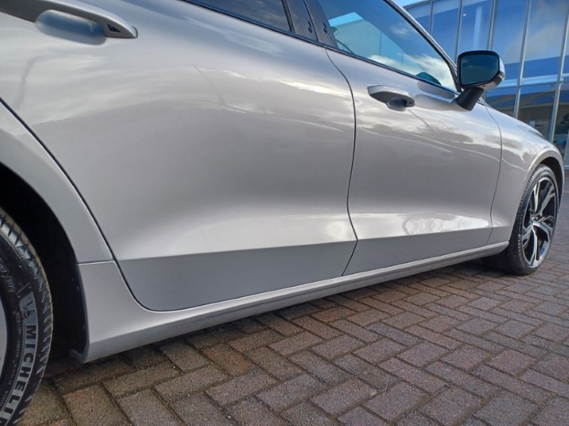 2025 (25) VOLVO V60 2.0 T6 [350] PHEV Plus Dark 5dr AWD Auto 5275383