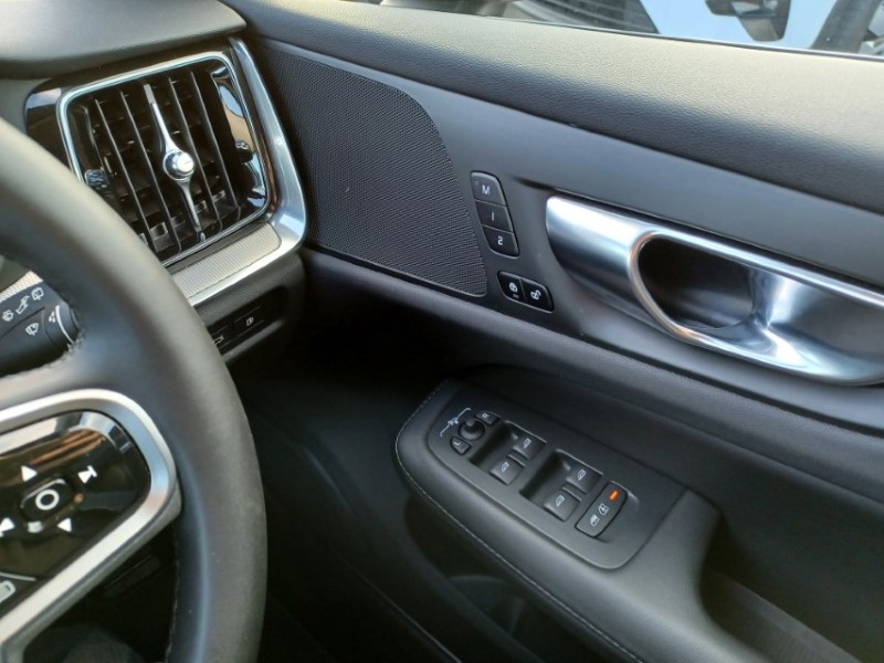 2025 (25) VOLVO V60 2.0 T6 [350] PHEV Plus Dark 5dr AWD Auto 5275341