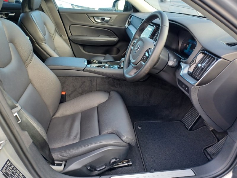 2025 (25) VOLVO V60 2.0 T6 [350] PHEV Plus Dark 5dr AWD Auto 5275356