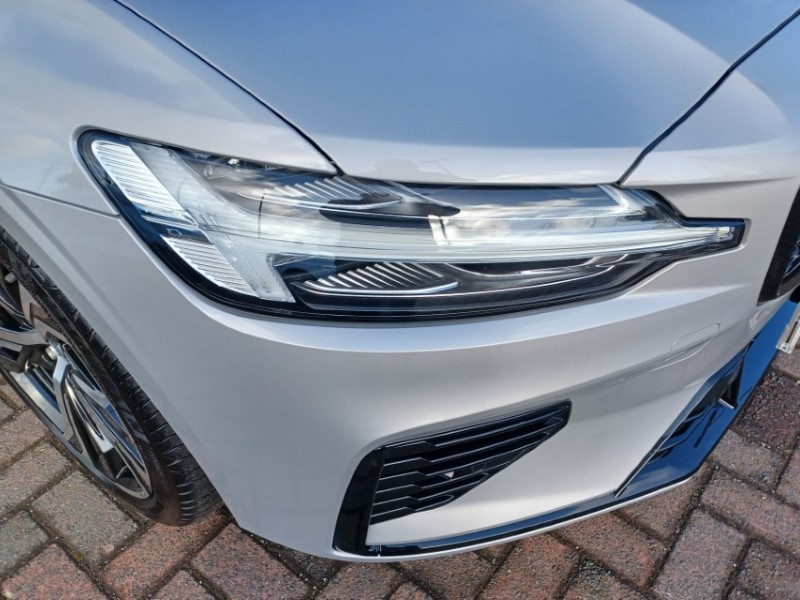 2025 (25) VOLVO V60 2.0 T6 [350] PHEV Plus Dark 5dr AWD Auto 5275384