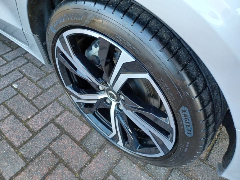 2025 (25) VOLVO V60 2.0 T6 [350] PHEV Plus Dark 5dr AWD Auto 5275377