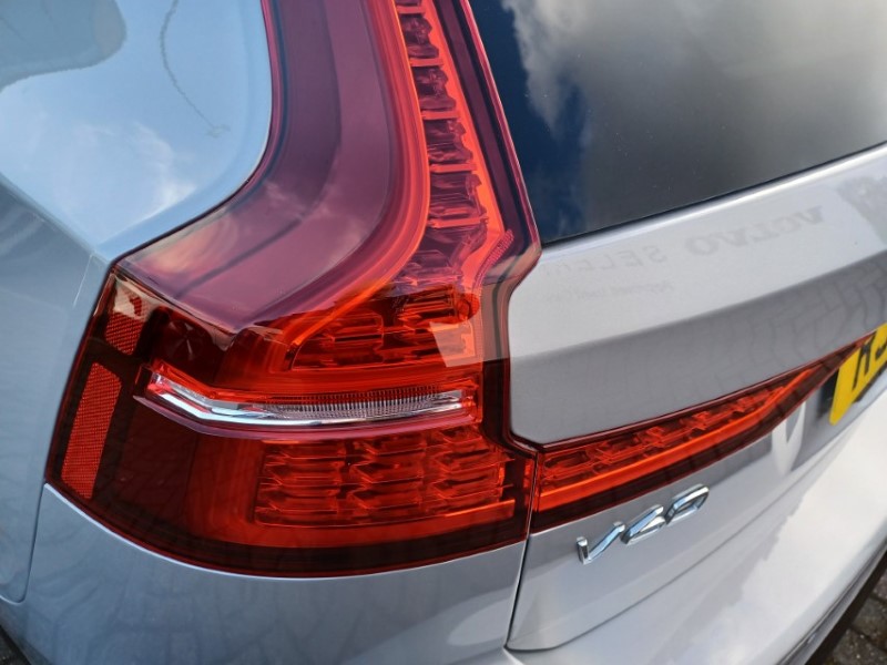 2025 (25) VOLVO V60 2.0 T6 [350] PHEV Plus Dark 5dr AWD Auto 5275379