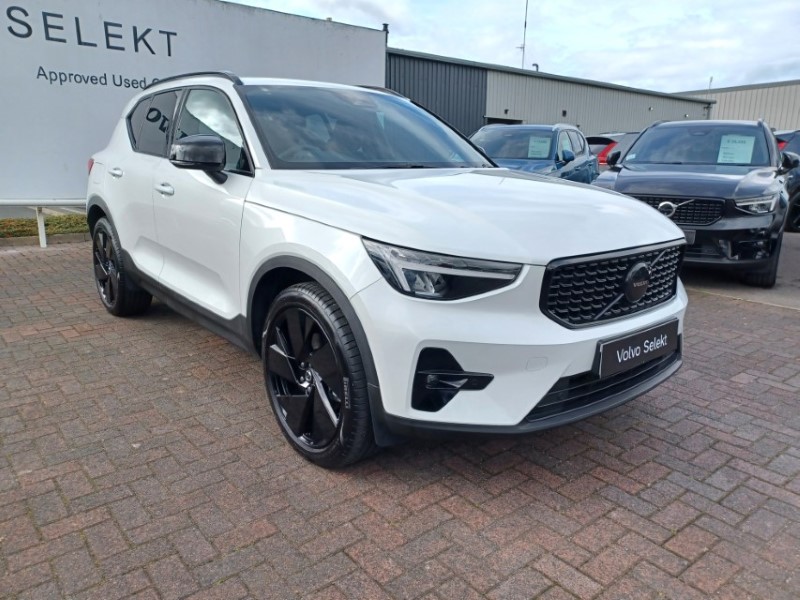 2026 (26) VOLVO XC40 2.0 B3P Plus Black Edition 5dr Auto