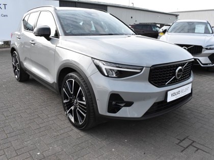 2023 (73) VOLVO XC40 2.0 B3P Plus Dark 5dr Auto