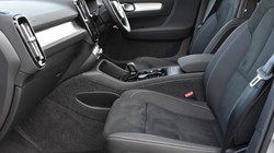 2025 (75) VOLVO XC40 2.0 B3P Plus Dark 5dr Auto 5194753