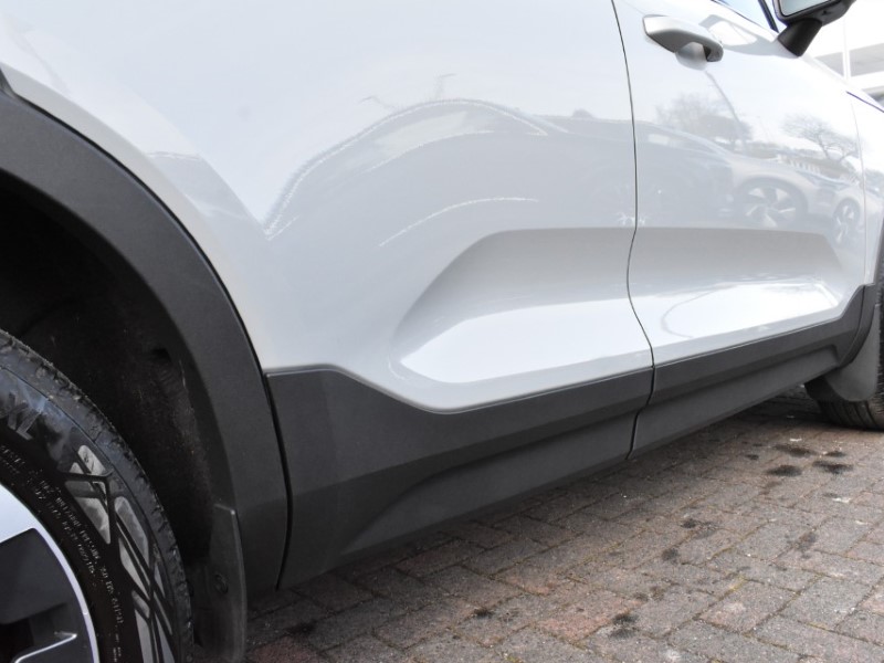 2025 (75) VOLVO XC40 2.0 B3P Plus Dark 5dr Auto 5194770