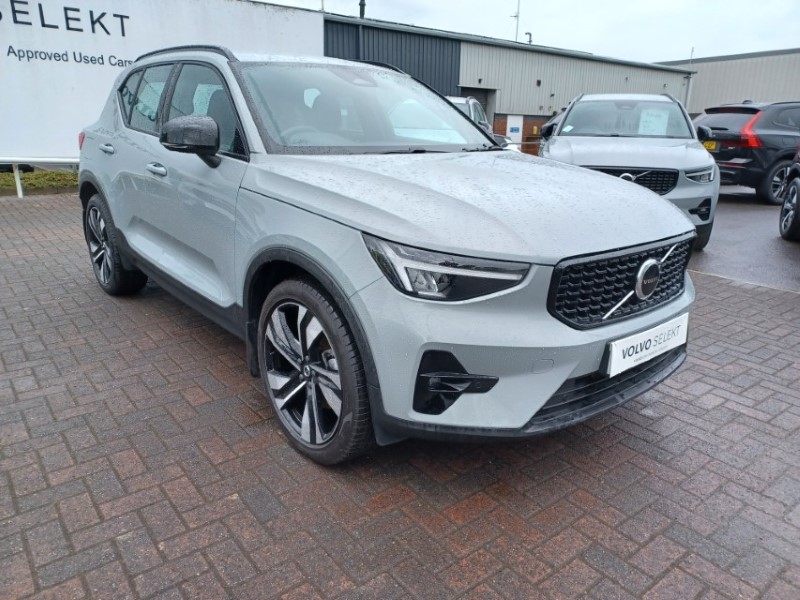 2025 (75) VOLVO XC40 2.0 B3P Plus Dark 5dr Auto