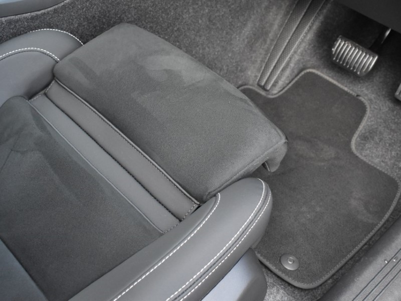 2025 (75) VOLVO XC40 2.0 B3P Plus Dark 5dr Auto 5194743