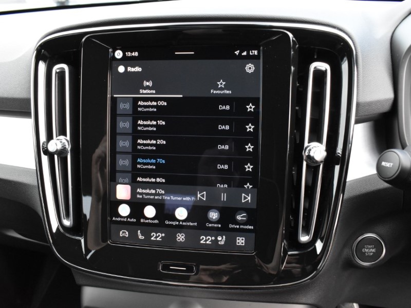 2025 (75) VOLVO XC40 2.0 B3P Plus Dark 5dr Auto 5194728