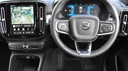 2025 (75) VOLVO XC40 2.0 B3P Plus Dark 5dr Auto 5194751