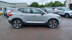 2025 (75) VOLVO XC40 2.0 B3P Plus Dark 5dr Auto 5466080