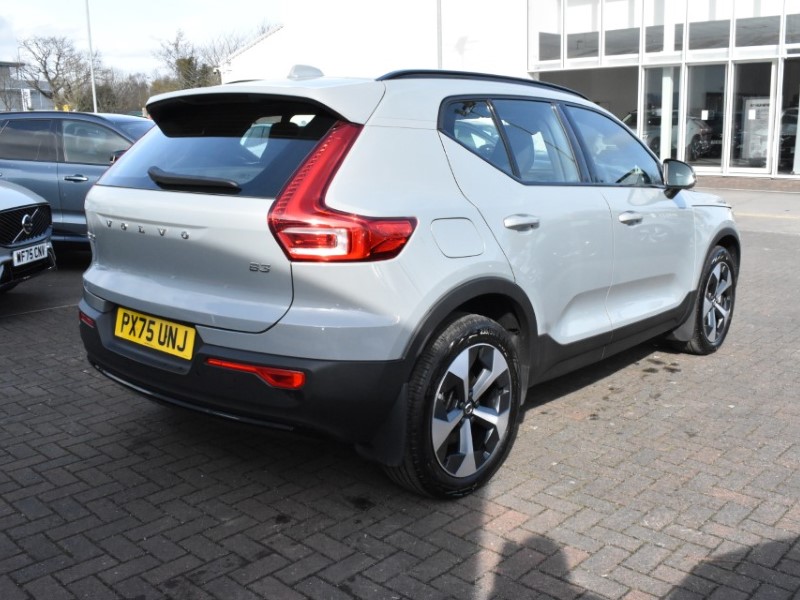 2025 (75) VOLVO XC40 2.0 B3P Plus Dark 5dr Auto 5194723