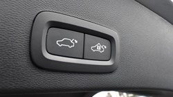 2025 (75) VOLVO XC40 2.0 B3P Plus Dark 5dr Auto 5194761