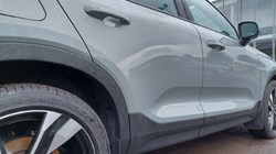 2025 (75) VOLVO XC40 2.0 B3P Plus Dark 5dr Auto 5466089
