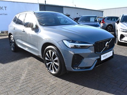 2022 (72) VOLVO XC60 2.0 B4D Plus Dark 5dr AWD Geartronic