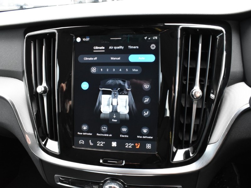 2025 (25) VOLVO V60 2.0 B4P Plus Dark 5dr Auto [7 speed] 5233393