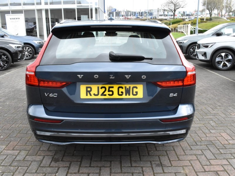 2025 (25) VOLVO V60 2.0 B4P Plus Dark 5dr Auto [7 speed] 5233438